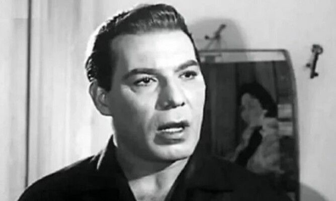 شاهد .. فريد شوقي تناول الطعام بطريقة وحشية خلال رمضان