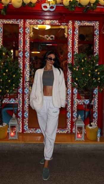 شاهد .. سيبيل بو شعيا تستعرض رشاقتها بهذا اللوك الكاجوال المميز