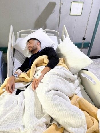 شاهد .. محمد حماقي بأول تعليق بعد نقله سريعاً الى المستشفى