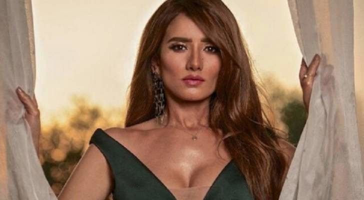 شاهد .. زينة تكـ شف أسراراً لأول مرة خلال مقلب " رامز إيلون مصر "