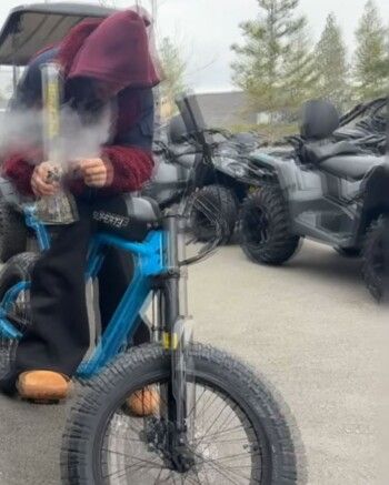 شاهد .. جاستين بيبر يثير الجدل بعد ظهوره على متابعيه بهذا الوضع المشبوه