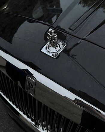 شاهد .. مواصفات خيالية لسيارة دريك الوحيدة من نوعها في العالم