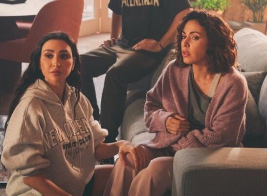 شاهد .. جيسي عبدو ورولا بقسماتي ترقصان في كواليس "بالدم" بأجواء عفوية