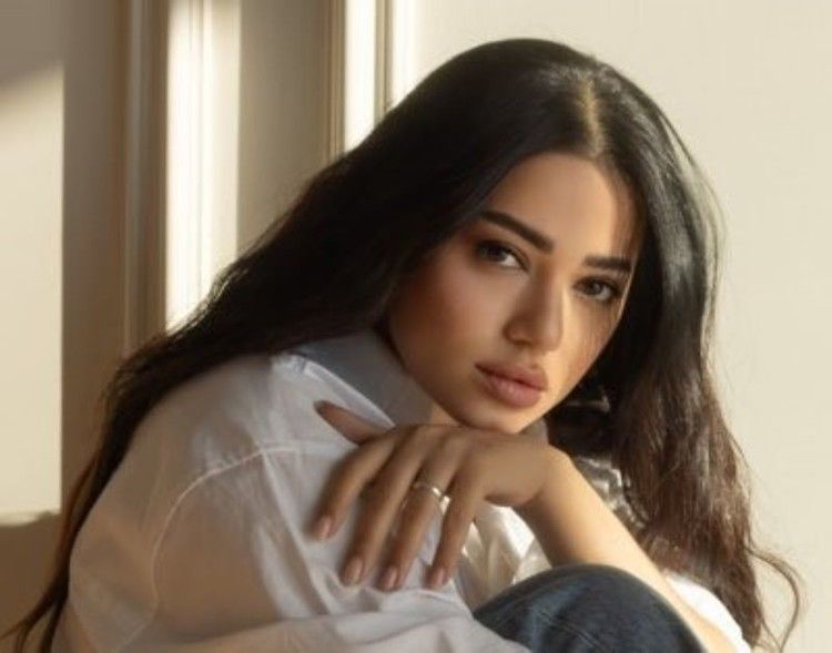 شاهد .. رحمة رياض تستذكر والدها بكلمات مؤثرة