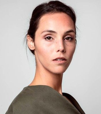 شاهد .. فيروز أبو حسن : وافقت على هذه المشاهد الجريئة بفيلم " عا أمل تجي " ولكن