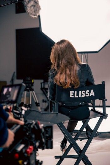 شاهد .. إليسا برسالة ملهمة بمناسبة "يوم المرأة العالمي"