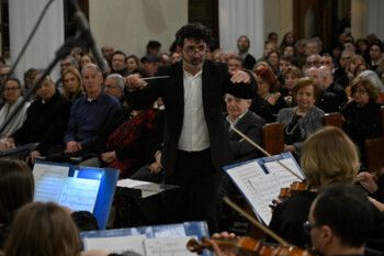 شاهد .. أمسية سمفونية إستثنائية في بيروت تجمع بين إبداع هبة القواس وعبقرية بيتهوفن