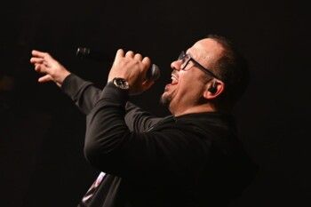 شاهد .. هشام عباس يحيي حفلاً في مصر .. بالصور