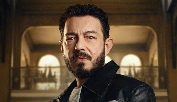 النجم أحمد زاهر يتصدر تريند إكس بعد ضربه لإبنته ملك في مسلسل سيد الناس