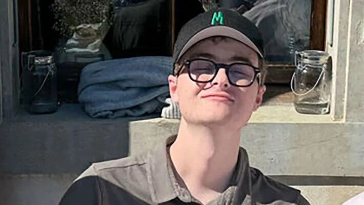 شاهد .. كلمات الأمير فريديريك الأخيرة تركت أثراً كبيراً في قلب والده