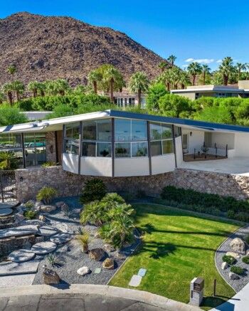 شاهد .. قصر شهر عسل إلفيس و بريسيلا بريسلي معروض للبيع بهذا المبلغ الخيالي