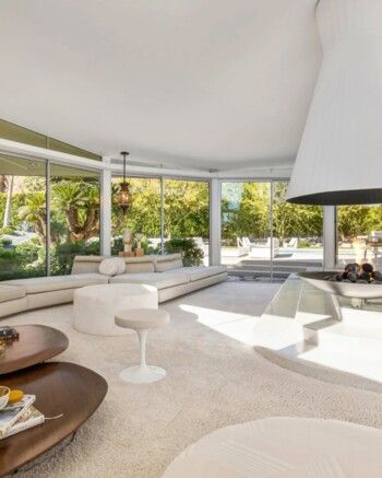 شاهد .. قصر شهر عسل إلفيس و بريسيلا بريسلي معروض للبيع بهذا المبلغ الخيالي