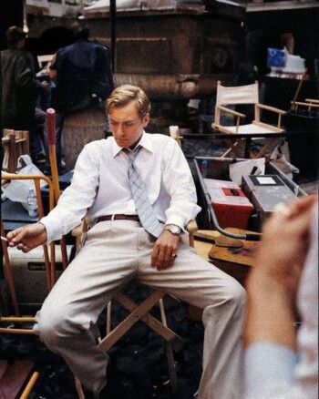 شاهد .. صورة من كواليس فيلم "The Talented Mr. Ripley" تظهر حقبة مميزة من السينما في التسعينات