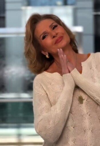 شاهد .. يسرا تعبر عن حبها لمتابعيها وتوجه لهم رسالة شكر