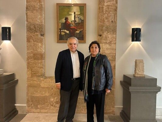 شاهد .. نضال الاشقر تزور الوزير غسان سلامة مهنئةً بتطورات ونجاحات القطاع الثقافي