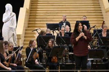 شاهد .. الكونسرفتوار يحيي أمسية موسيقية خالدة في المتحف الوطني اللبناني برئاسة هبة القواس