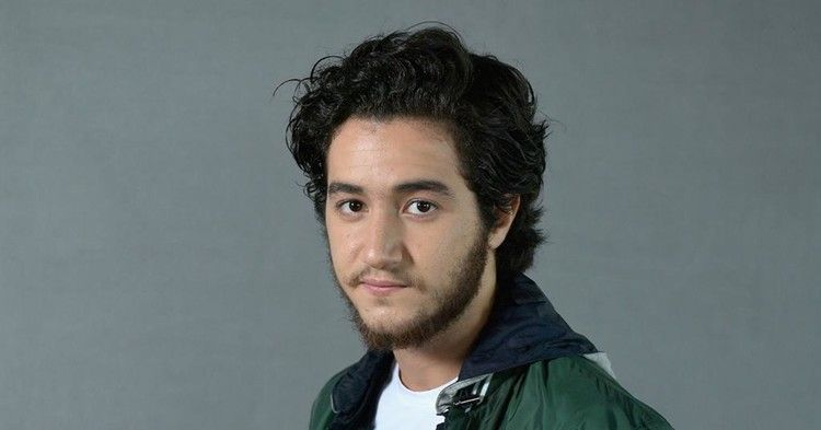 شاهد .. أحمد مالك يختتم تصوير "ولاد الشمس" ويشيد بزملائه في العمل