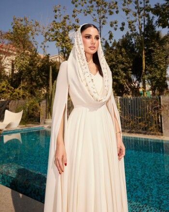 شاهد .. درة التوسية تشبه الأميرات بإطلالة خيالية ذات طابع شرقي