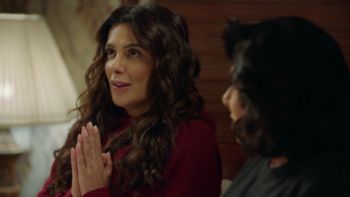 شاهد .. "شادية أبو شقرا" في "كامل العدد ++" تقدم نصائح روحية غريبة