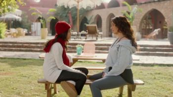 شاهد .. "شادية أبو شقرا" في "كامل العدد ++" تقدم نصائح روحية غريبة