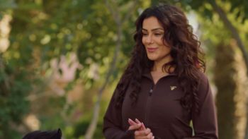 شاهد .. "شادية أبو شقرا" في "كامل العدد ++" تقدم نصائح روحية غريبة