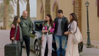 شاهد .. "شادية أبو شقرا" في "كامل العدد ++" تقدم نصائح روحية غريبة