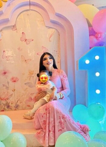 شاهد .. جويل بدر تقيم احتفالاً فخماً لابنتها بمناسبة عيد ميلادها الأول - بالصورة