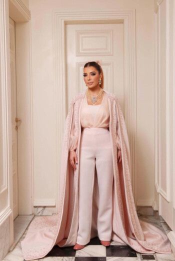 شاهد .. أصالة تتألق بإطلالة رمضانية ساحرة في حفلها الأخير