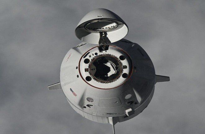 "ناسا" تعلن عودة مركبة "دراغون" المأهولة وعلى متنها رواد الفضاء العالقون