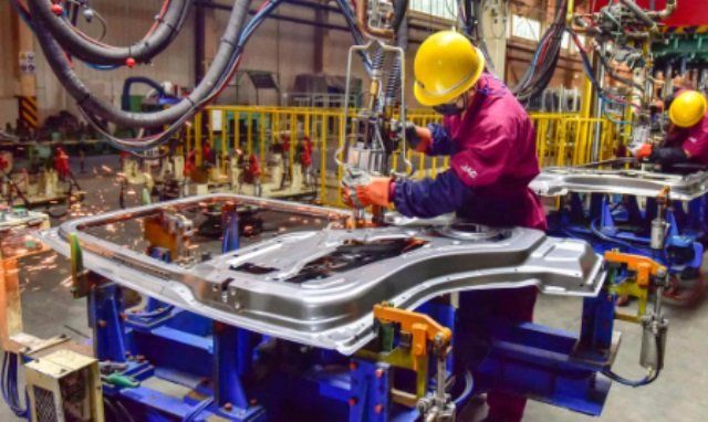 الصين تعزز الصناعة الرقمية بإيرادات تجاوزت 4.9 تريليون دولار في 2024