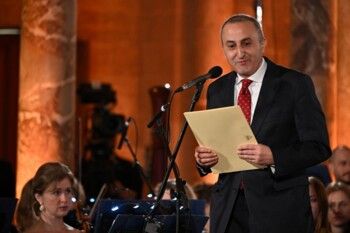 شاهد .. حوار موسيقي حيّ احتفاء بالشهر الفرنكوفوني