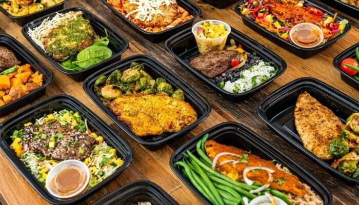 شاهد .. ممثل تركي يلجأ للقضاء بعد 14 طلبية طعام غامضة