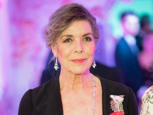 شاهد .. الأميرة كارولين حصلت على إبطال لزواجها الأول من أعلى مرجع ديني