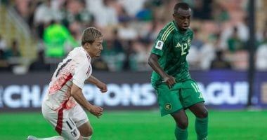 رينارد يدرس الدفع بثلاثى هجومى فى تشكيل السعودية ضد التنين بتصفيات المونديال