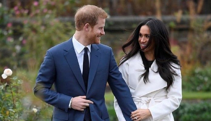 شاهد .. الأميرة ليليبيت ابنة الأمير هاري وميغان ماركل تقطف الفراولة ترحيباً بالربيع