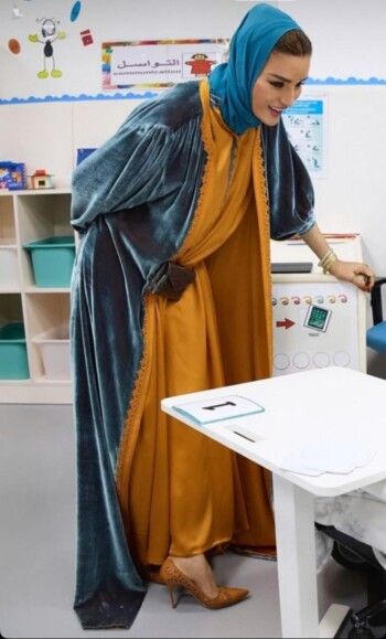 شاهد .. الشيخة موزا تظهر ذوقاً مميزاً في أحدث ظهور لها