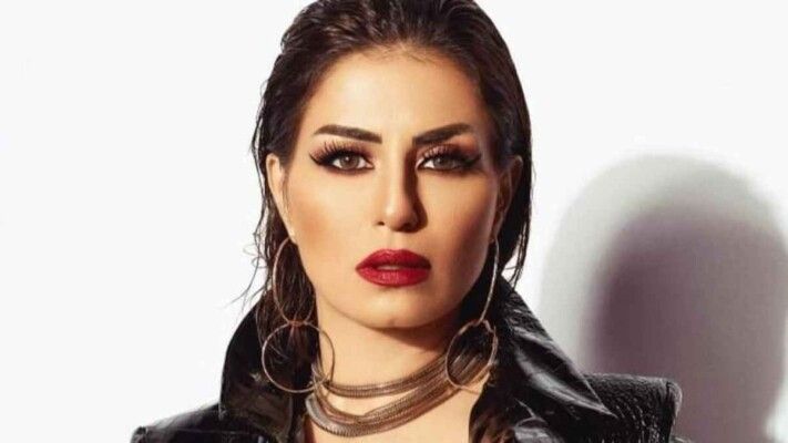 شاهد .. هكذا هنأت منة فضالي والدتها في عيد الأم