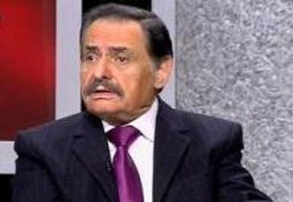 شاهد .. إبن أنطوان كرباج يستذكر لحظاته المؤثرة مع والده في وداعه