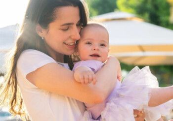 شاهد .. الأمير الحسين يوجه رسالة مؤثرة للملكة رانيا والأميرة رجوة في عيد الأم