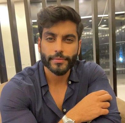 شاهد .. أحمد السالم بموقف طريف مع ابنته-بالفيديو