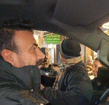 خناقة شوارع وضرب بالكراسي في وجود أحمد العوضي بمنطقة إمبابة.. اعرف القصة كاملة