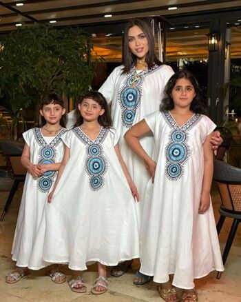 شاهد .. هذا اللون طغى على إطلالات النجمات الرمضانية لهذا العام