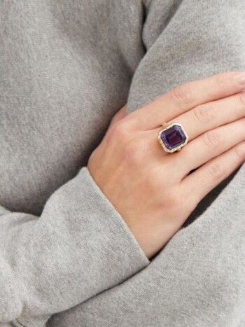 شاهد .. اكتشفوا الحجر الكريم الخاص بكم بحسب شهر ميلادكم