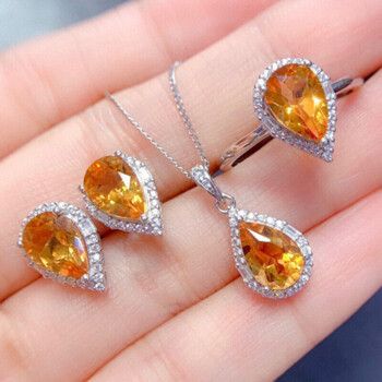 شاهد .. اكتشفوا الحجر الكريم الخاص بكم بحسب شهر ميلادكم