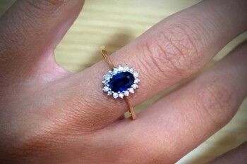 شاهد .. اكتشفوا الحجر الكريم الخاص بكم بحسب شهر ميلادكم