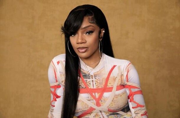 شاهد .. غلوريا توبخ معجبيها خلال حفلها .. إليكم التفاصيل