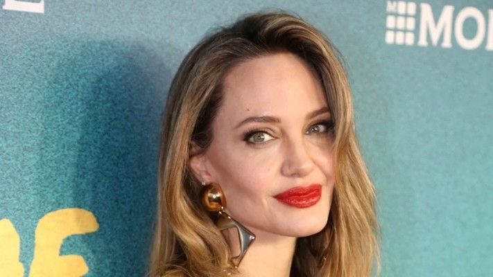 شاهد .. قريباً تبلغ أنجلينا جولي الـ 50 سنة وهذا الأمر لم يعد يخيفها
