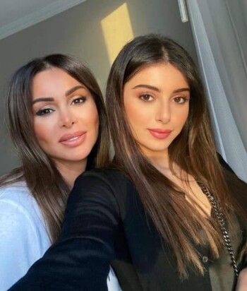 شاهد .. الشبه بين ماريتا الحلاني ووالدتها كوليت بولس واضح.. إليكم بعض صورهما سوياً