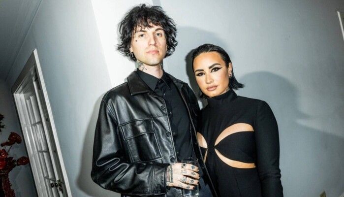 شاهد .. ديمي لوفاتو تحتفل بعيد ميلاد زوجها جوردان لوتس بحب ورومنسية