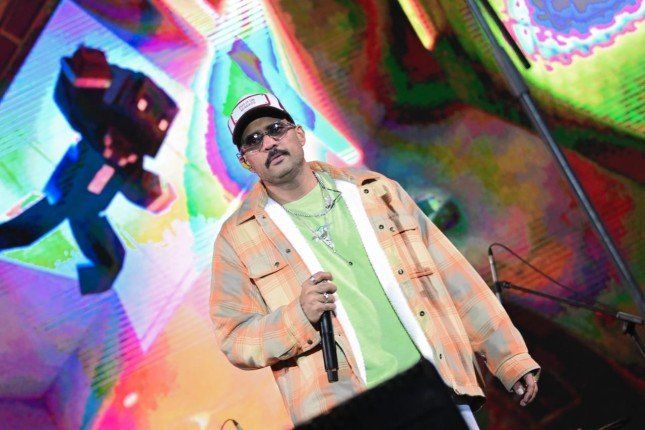 بالصور.. فريق "شارموفرز" يشعل حفل العيد ببورسعيد بأغنية "زامباهولا"